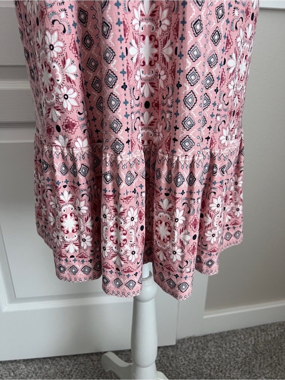 Ann Taylor LOFT Pink Geometric Floral Halter Maxi Dress - Size Large - Picture 5 of 12